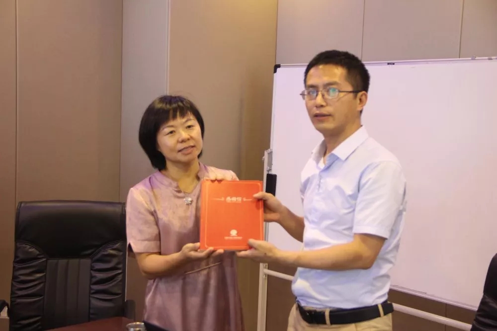 ���CʡƽȪ�ЌW(xu��)�������d�A���W(xu��)������w��ϼ�ώ�һ�Ѕ��^���w�Ƽ�